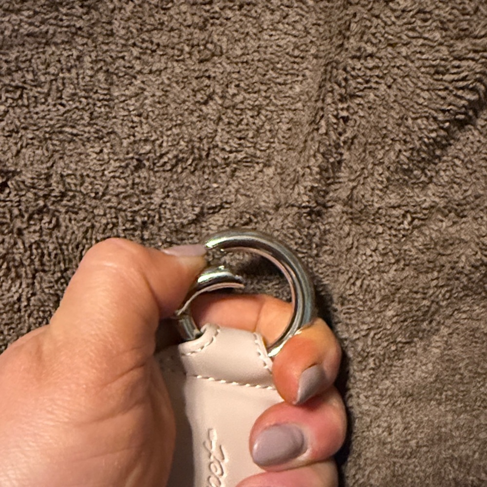 Magnetic Key Ring to hold purse up to 45lbs NWT - Picture 3 of 6